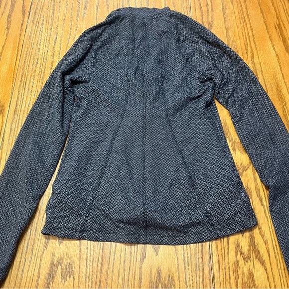 Athleta gray zip up long sleeve size small - Picture 3 of 3
